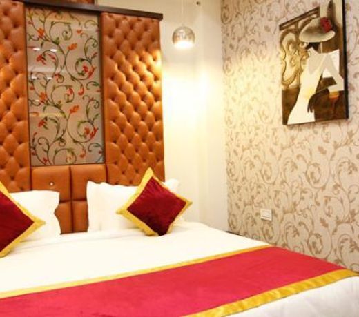 Hotel Saffron Leaf