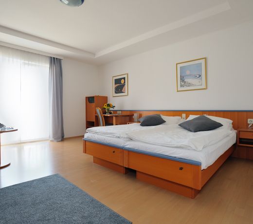 Sporthotel Podersdorf