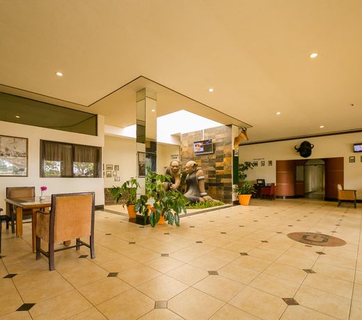 Green Hills Hotel