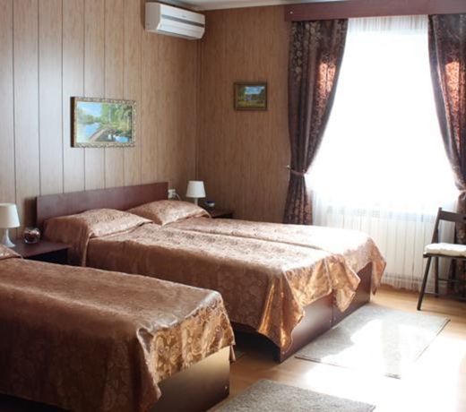 Uyut Hotel