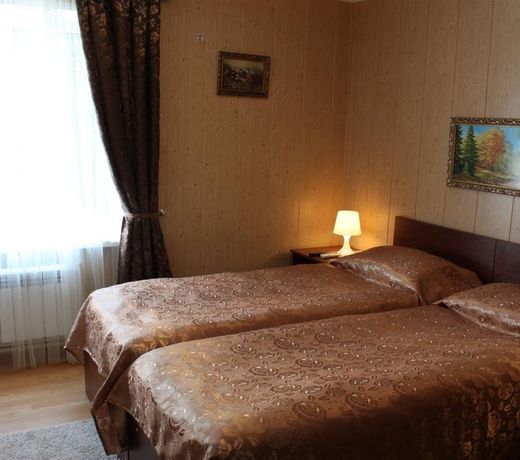 Uyut Hotel