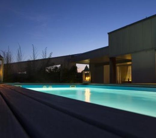Pavi Apts Ljubljana - Private Rooftop Swimming pool