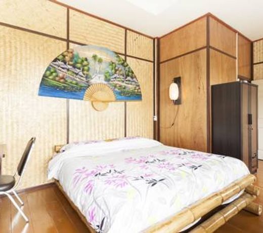 TRADITIONAL THAI TEAKWOODHOUSE