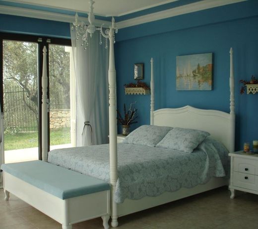 Olivera Villa