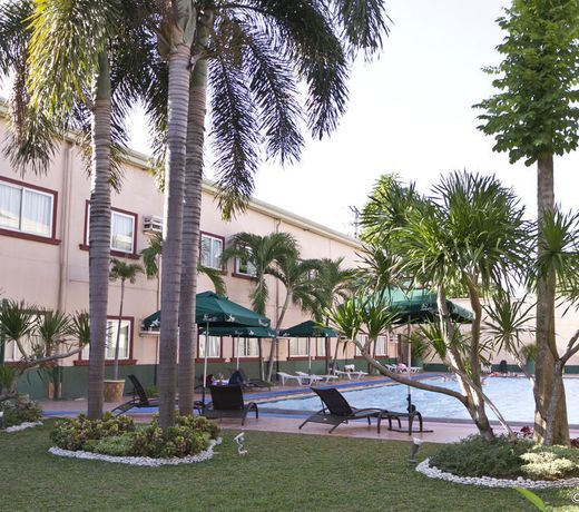 Holiday Spa Hotel