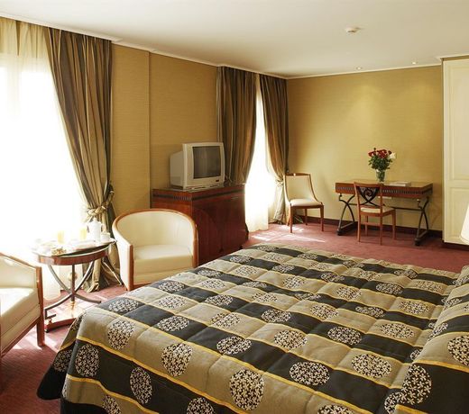 Piraeus Theoxenia Hotel