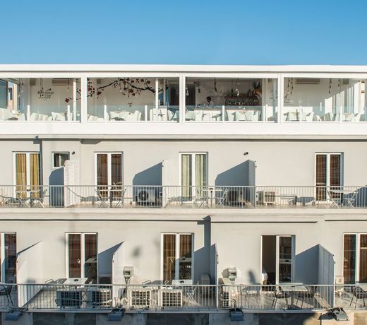 Piraeus City Hotel