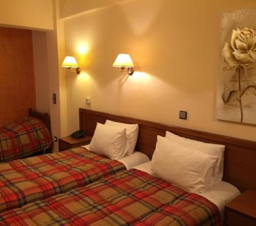 Anemoni Piraeus Hotel