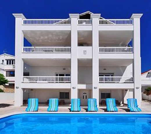 Villa Triana-Adults Only