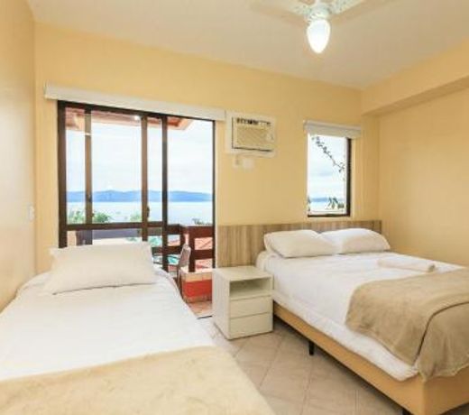Letto Hotel JurerÃª Guest House