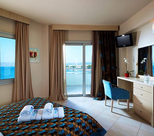 Molos Bay Hotel