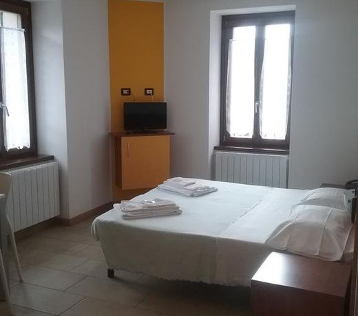 Residence Acero Rosso