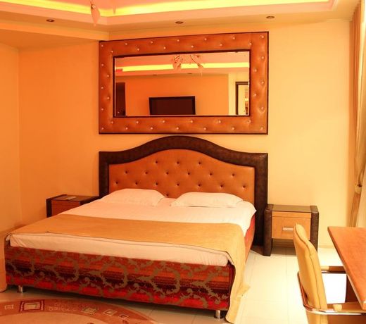 Prestige Hotel