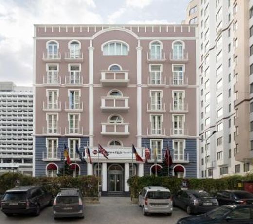 Flowers Hotel