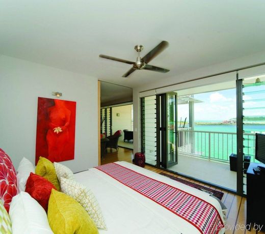 The Boathouse Apartments