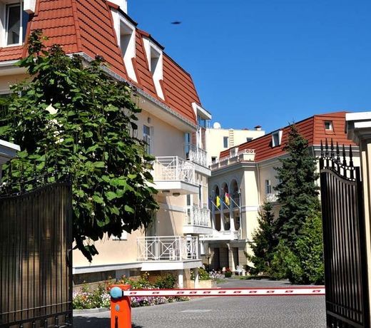 Palace Del Mar