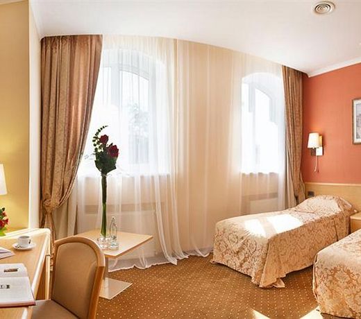 Alexandrovskiy Hotel