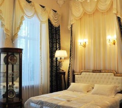 Queen Valery Hotel