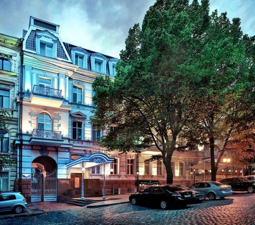 Continental Hotel