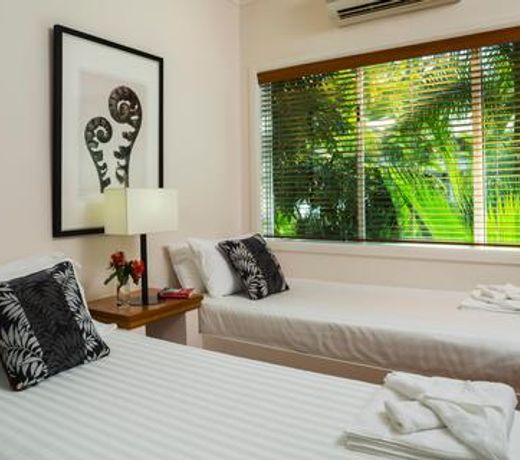 Alamanda Palm Cove by Lancemore