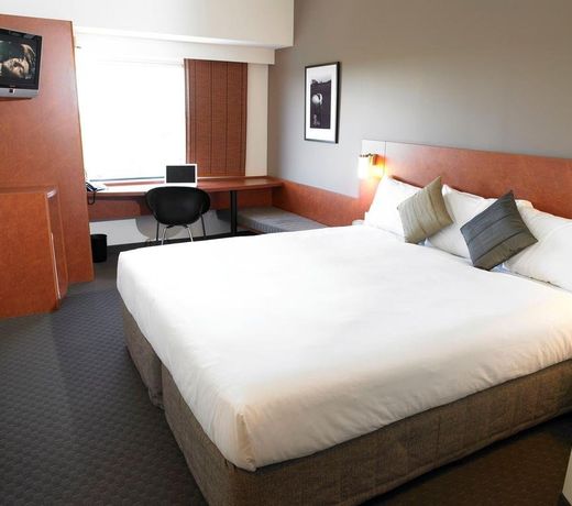 ibis Hamilton Tainui
