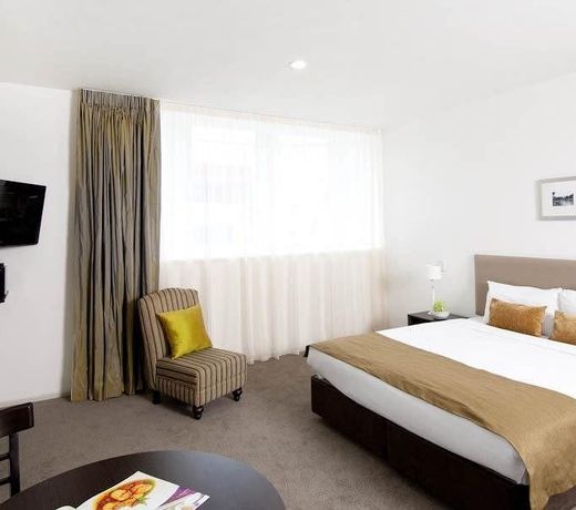 Quest Hamilton Serviced Apartments