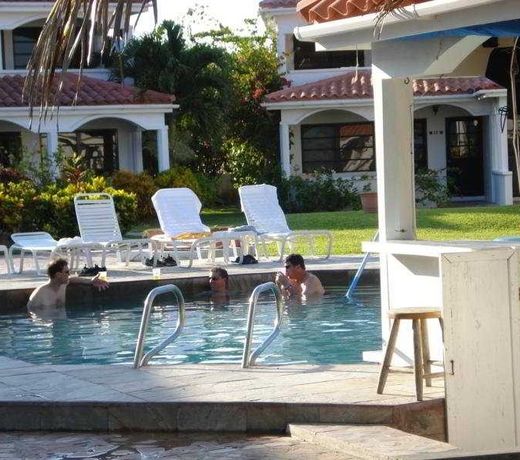 BELIZE YACHT CLUB RESORT