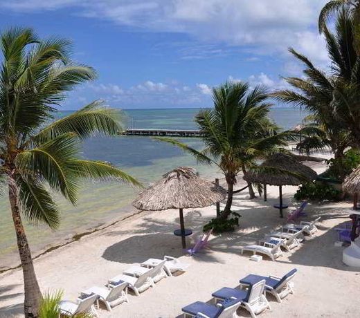 Mata Rocks Resort