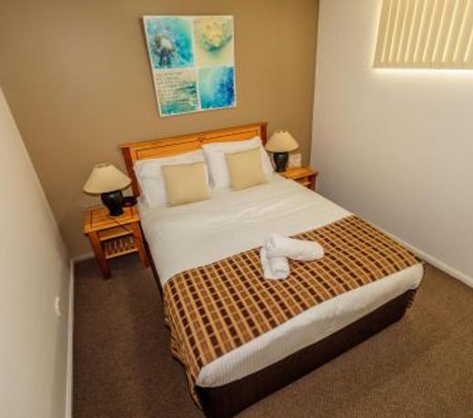 Grand Palais Beachside Resort