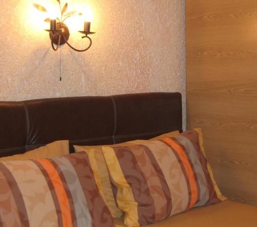 "HOLIDAY" apartments & rooms