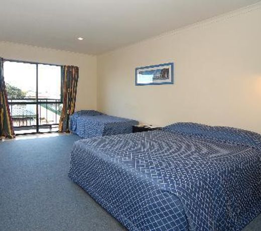 Cedar Court Motel