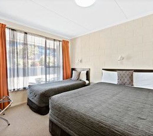 Central Gateway Motel