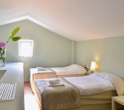 Ellopia Point Hotel