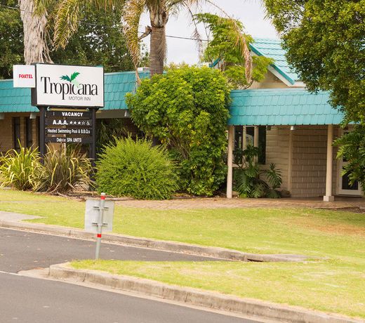 NearBy Hotel