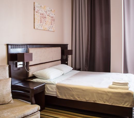 Guru Hotel