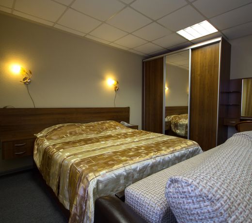 City Hotel