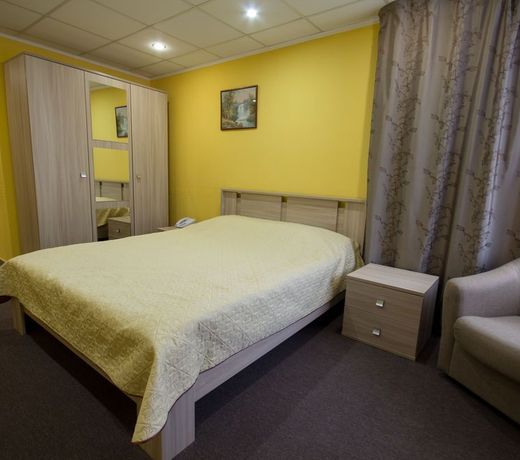 City Hotel