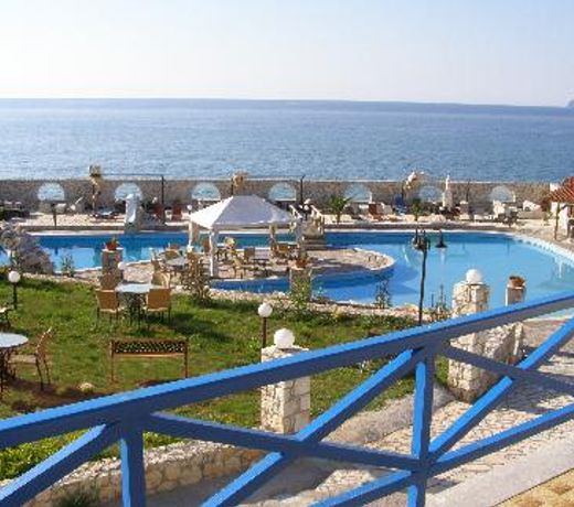 Lassion Golden Bay