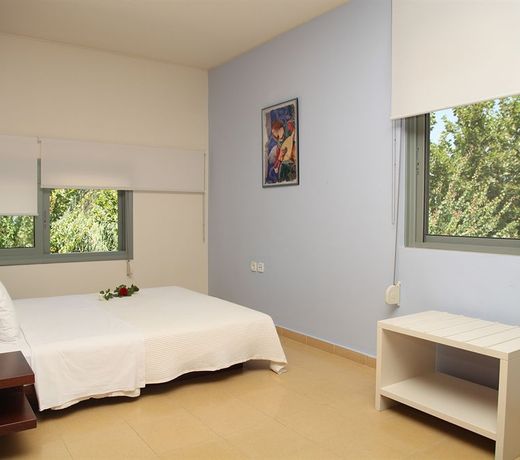 Nereids Apartments