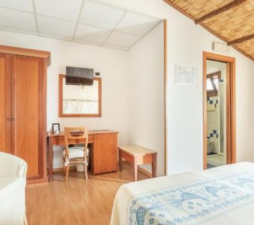 Hotel Villa Canu