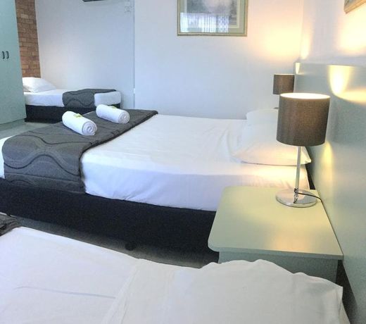 Sunseeker Motel