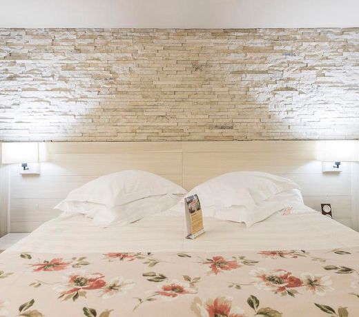 Ioana Hotel