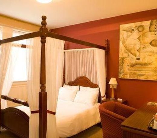 Highwayman Hotel