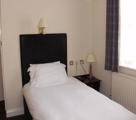 Highwayman Hotel