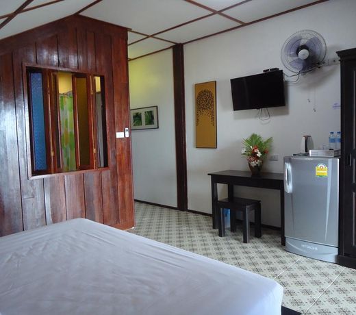 Sea Breeze House, Naiplao Beach