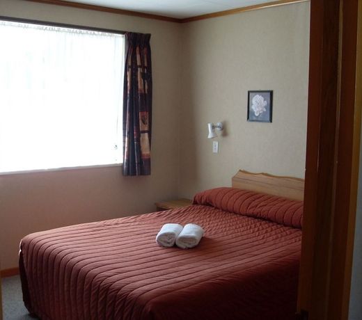 Dunedin Motel and Villas