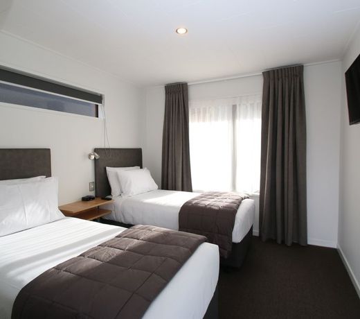 Dunedin Motel and Villas
