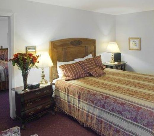 Historic Cary House Hotel