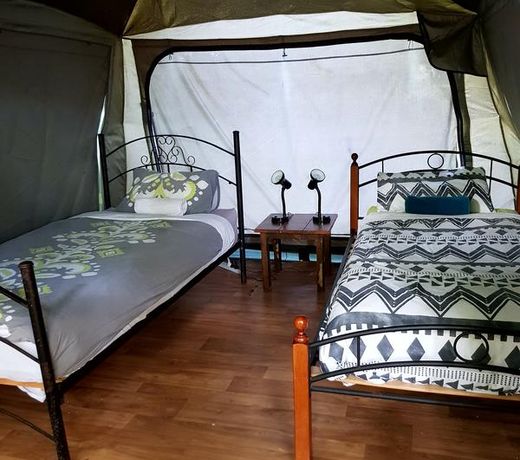 Arcadia Beach Guest House and Car Hire