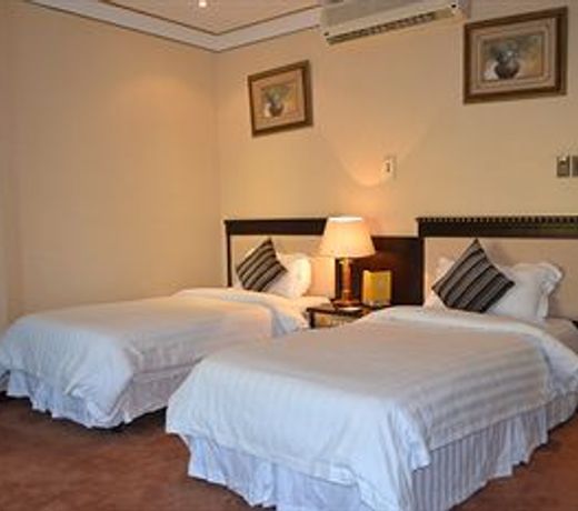 Bilqase Throne Hotel